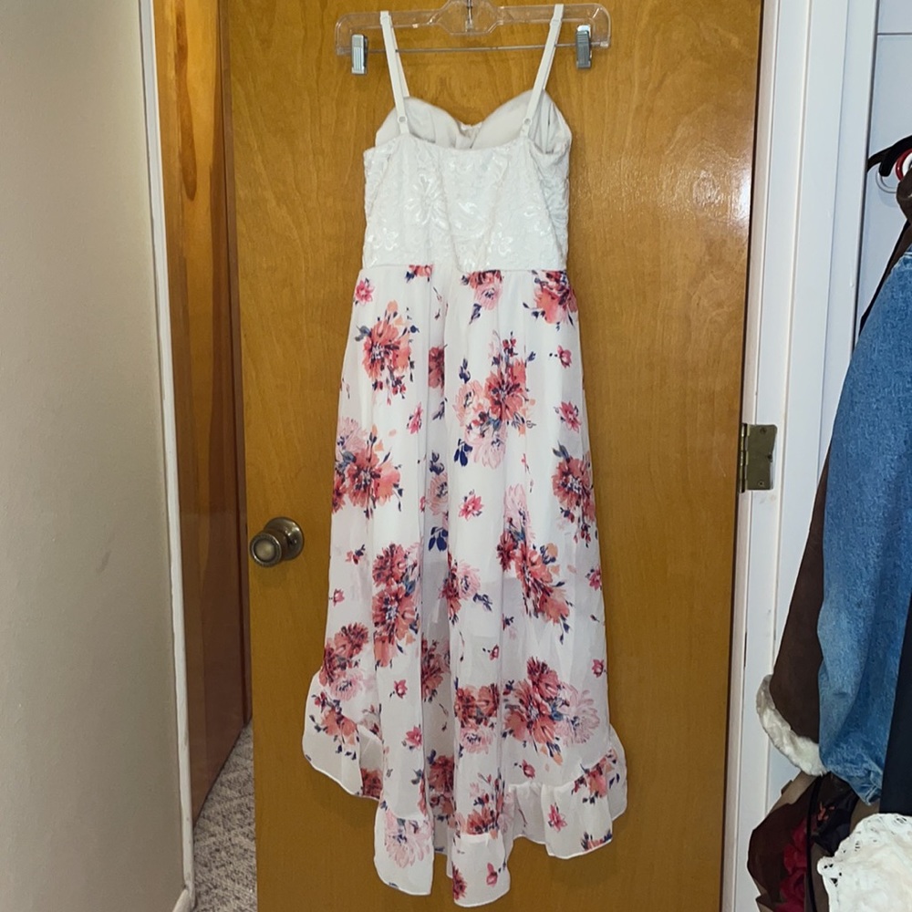 High-Low Floral Dress - Picture 5 of 6